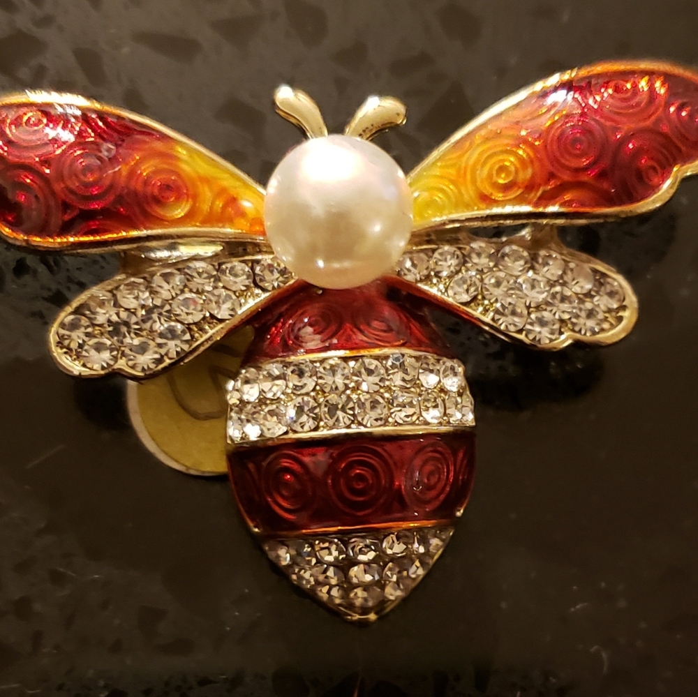 Brooch